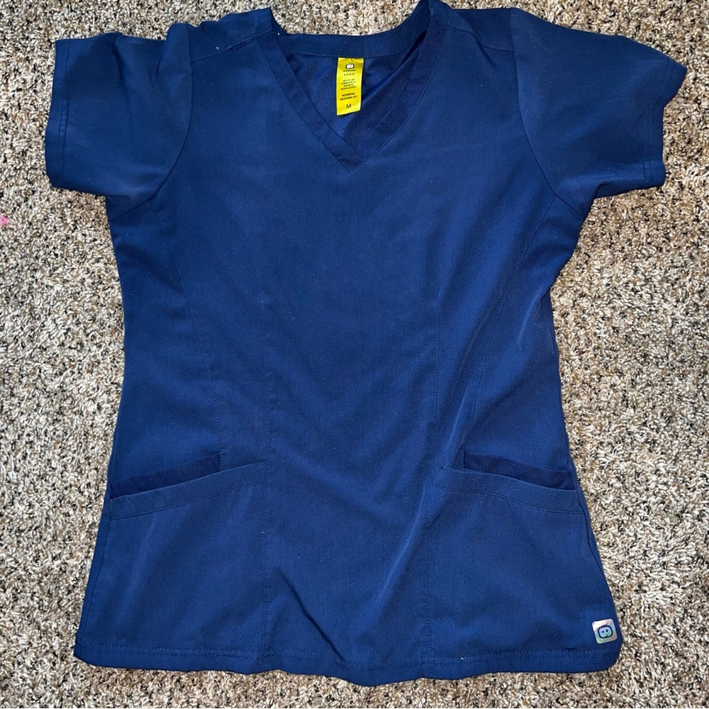 WonderWink AERO Women's Flex Back V-Neck Top